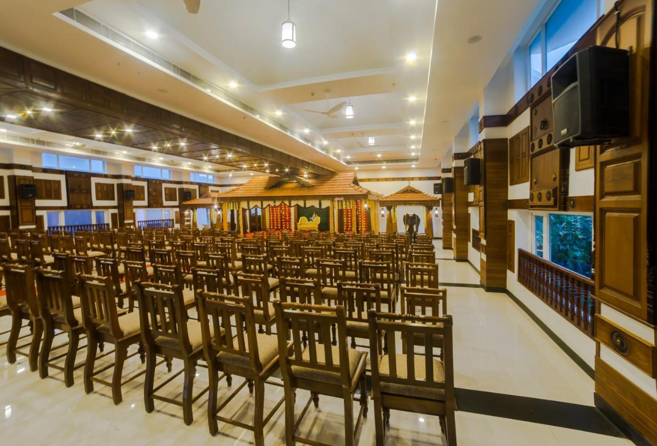 Hotel Guruvayur Darshan Zewnętrze zdjęcie